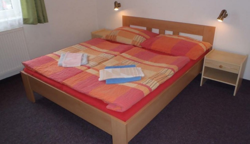 Pension Tony Špindlerův Mlýn - Dvoulůžkový pokoj, Třílůžkový pokoj